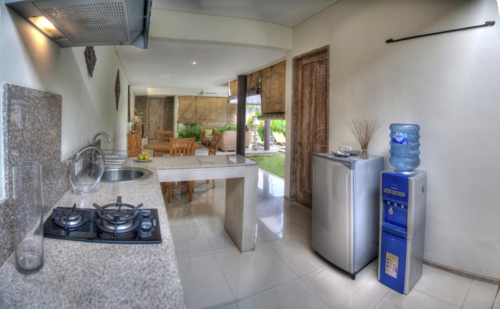 Villa Lestari Семіньяк Номер фото